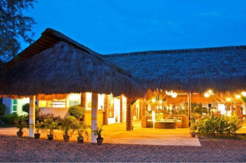 Natures Garden Park Resort And Spa Isla de Mactán Exterior foto